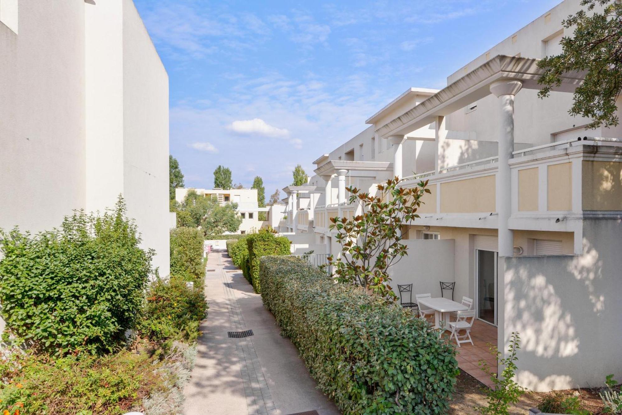 Zenitude Hôtel-Résidences Toulon Six Fours Six-Fours-les-Plages Esterno foto